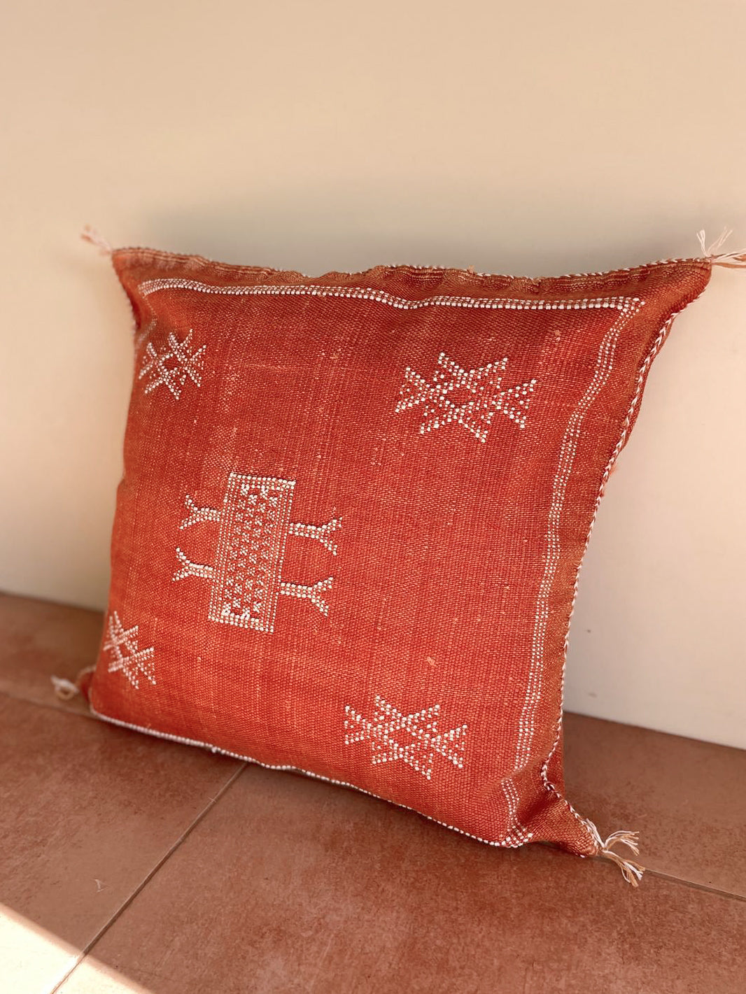 Elle Cactus Silk Cushion Cover