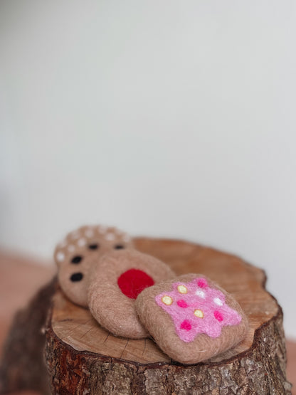 Biscuits Felted Toy Set